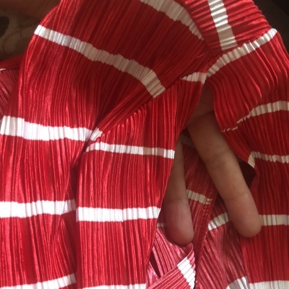 Chico’s Travelers Slinky Crinkle SS Top 2/M Red White Stripe Career Layering - Picture 6 of 8